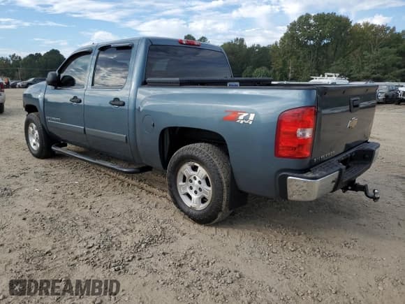 ✅ 2007 Chevrolet Silverado 1500 1LT • VIN: 2GCEK13M271733668 • Lot: 86884205. Listed on Copart with 272,200 mi. Free auction sales archive from the USA and detailed vehicle history report at DreamBid. Image 2.