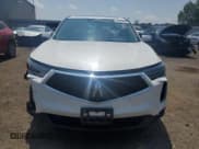 ✅ 2022 Acura RDX Advance • VIN: 5J8TC2H72NL009713 • Lot: 65833825. Wystawiony na Copart z przebiegiem 35 270 mil. Bezpłatny archiwum sprzedaży aukcyjnych z USA i szczegółowy raport historii pojazdu na DreamBid. Zdjęcie 5.