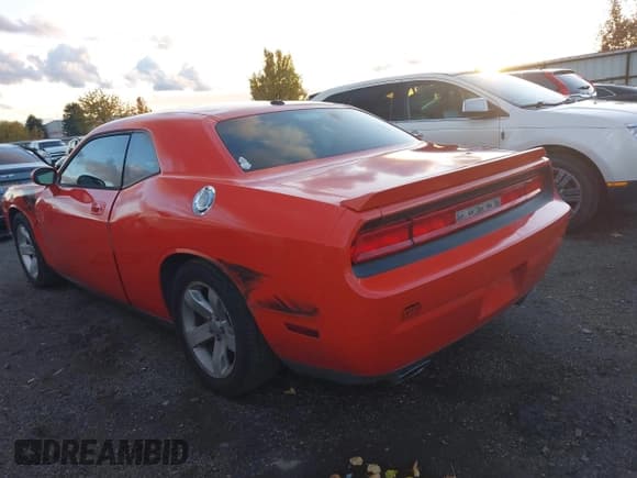 ✅ 2009 Dodge Challenger R/T • VIN: 2B3LJ54T29H558261 • Lot: 43633691. Wystawiony na IAAI z przebiegiem 159 008 mil. Bezpłatny archiwum sprzedaży aukcyjnych z USA i szczegółowy raport historii pojazdu na DreamBid. Zdjęcie 3.