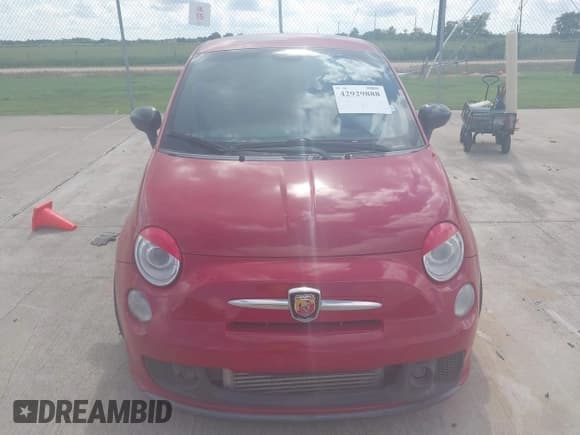 ✅ 2013 FIAT 500 Abarth • VIN: 3C3CFFFH8DT624508 • Lot: 42929888. Wystawiony na IAAI z przebiegiem 219 132 mil. Bezpłatny archiwum sprzedaży aukcyjnych z USA i szczegółowy raport historii pojazdu na DreamBid. Zdjęcie 6.