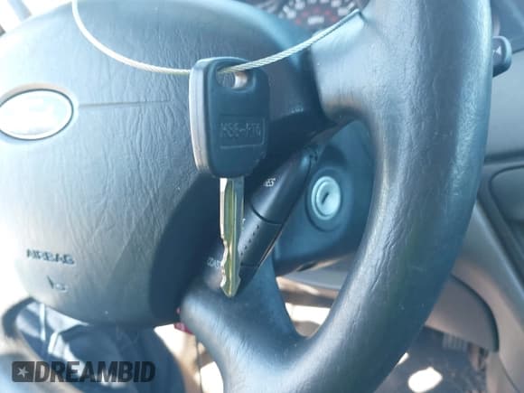 ✅ 2003 Ford Focus SE • VIN: 1FAFP34313W293846 • Лот: 43471447. Опубликован ранее на IAAI с пробегом 128 750 миль. Бесплатный доступ к архиву аукционных продаж из США и подробный отчёт об истории автомобиля на DreamBid. Изображение 11.