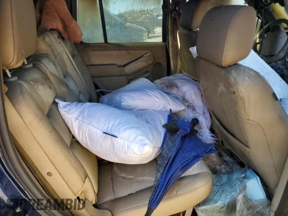 ✅ 2006 Ford Explorer XLT • VIN: 1FMEU73E56UA94934 • Лот: 91003005. Опубликован ранее на Copart с пробегом Не указан. Бесплатный доступ к архиву аукционных продаж из США и подробный отчёт об истории автомобиля на DreamBid. Изображение 11.