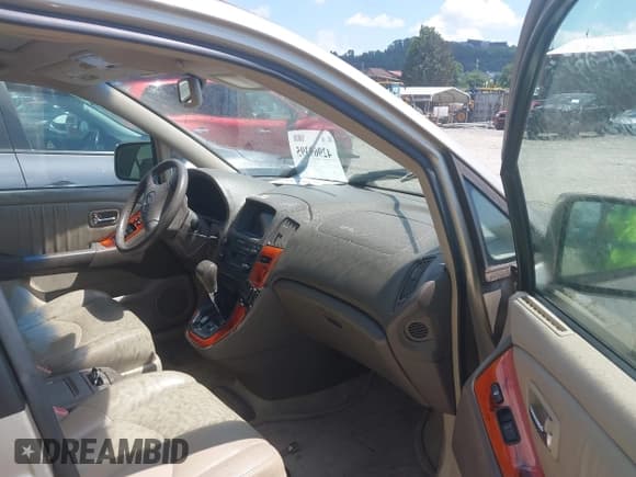 ✅ 2002 Lexus RX 300 • VIN: JTJGF10U520142334 • Lot: 42969395. Wystawiony na IAAI z przebiegiem 309 271 mil. Bezpłatny archiwum sprzedaży aukcyjnych z USA i szczegółowy raport historii pojazdu na DreamBid. Zdjęcie 5.