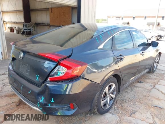 ✅ 2019 Honda Civic LX • VIN: 2HGFC2F67KH564494 • Lot: 43031922. Wystawiony na IAAI z przebiegiem 165 931 mil. Bezpłatny archiwum sprzedaży aukcyjnych z USA i szczegółowy raport historii pojazdu na DreamBid. Zdjęcie 4.