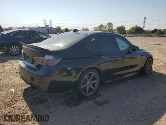 ✅ 2015 BMW 3 Series 335i xDrive • VIN: WBA3B9G51FNR99220 • Lot: 80917955. Wystawiony na Copart z przebiegiem 152 979 mil. Bezpłatny archiwum sprzedaży aukcyjnych z USA i szczegółowy raport historii pojazdu na DreamBid. Zdjęcie 3.