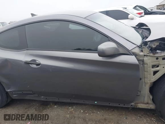 ✅ 2012 Hyundai Genesis Coupe Premium • VIN: KMHHT6KDXCU074094 • Lot: 41300505. Wystawiony na IAAI z przebiegiem 153 404 mil. Bezpłatny archiwum sprzedaży aukcyjnych z USA i szczegółowy raport historii pojazdu na DreamBid. Zdjęcie 14.