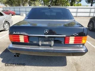 ✅ 1990 Mercedes-Benz 420 SEL • VIN: WDBCA35E6LA549912 • Lot: 69108464. Wystawiony na Copart z przebiegiem 302 188 mil. Bezpłatny archiwum sprzedaży aukcyjnych z USA i szczegółowy raport historii pojazdu na DreamBid. Zdjęcie 6.