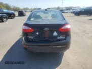 ✅ 2017 Ford Fiesta Titanium • VIN: 3FADP4CJ5HM158616 • Lot: 71231215. Wystawiony na Copart z przebiegiem 80 753 mil. Bezpłatny archiwum sprzedaży aukcyjnych z USA i szczegółowy raport historii pojazdu na DreamBid. Zdjęcie 6.