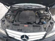 ✅ 2013 Mercedes-Benz C 300 Sport • VIN: WDDGF8AB9DR254857 • Lot: 39142982. Wystawiony na IAAI z przebiegiem 122 111 mil. Bezpłatny archiwum sprzedaży aukcyjnych z USA i szczegółowy raport historii pojazdu na DreamBid. Zdjęcie 10.