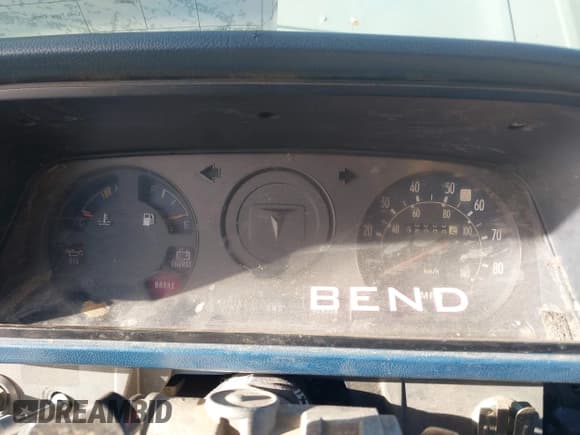 ✅ 1981 Toyota Pickup • VIN: JT4RN38D4B0015895 • Lot: 43724018. Wystawiony na IAAI z przebiegiem 65 999 mil. Bezpłatny archiwum sprzedaży aukcyjnych z USA i szczegółowy raport historii pojazdu na DreamBid. Zdjęcie 7.