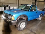 ✅ 1994 Chevrolet S-10 • VIN: 1GCCT14WXR8201833 • Lot: 80542975. Listed on Copart with 228,936 mi. Free auction sales archive from the USA and detailed vehicle history report at DreamBid. Image 1.