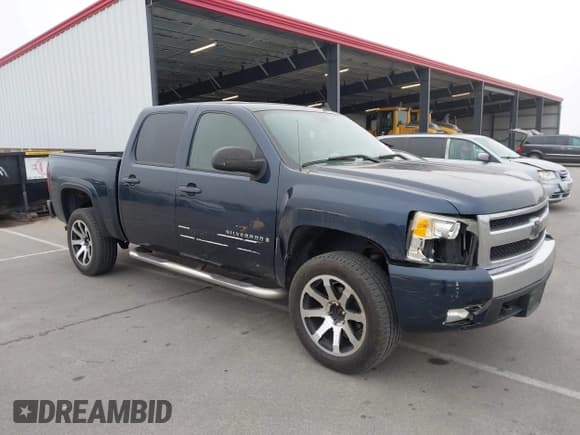 ✅ 2008 Chevrolet Silverado 1500 LTZ • VIN: 2GCEK13M381156683 • Lot: 43709661. Listed on IAAI with 214,314 mi. Free auction sales archive from the USA and detailed vehicle history report at DreamBid. Image 1.