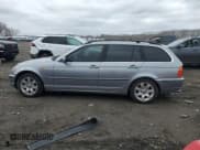 ✅ 2004 BMW 3 Series 325xi • VIN: WBAEP33434PF04105 • Лот: 47233675. Опубликован ранее на Copart с пробегом 147 410 миль. Бесплатный доступ к архиву аукционных продаж из США и подробный отчёт об истории автомобиля на DreamBid. Изображение 2.