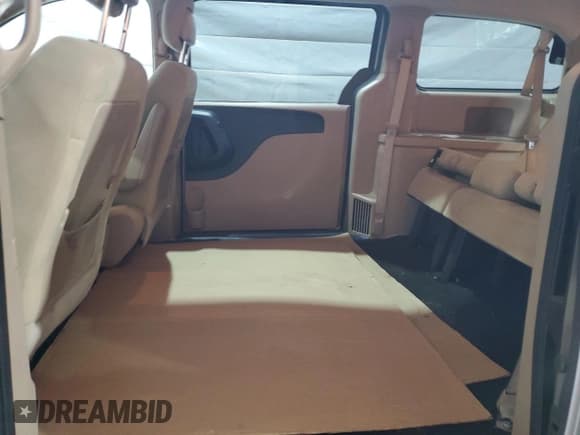 ✅ 2016 Dodge Grand Caravan SXT • VIN: 2C4RDGCG4GR323643 • Lot: 70001785. Wystawiony na Copart z przebiegiem 136 586 mil. Bezpłatny archiwum sprzedaży aukcyjnych z USA i szczegółowy raport historii pojazdu na DreamBid. Zdjęcie 11.