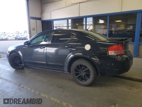 ✅ 2008 Dodge Avenger R/T • VIN: 1B3LC76M88N108583 • Лот: 79483434. Опубликован ранее на Copart с пробегом Не указан. Бесплатный доступ к архиву аукционных продаж из США и подробный отчёт об истории автомобиля на DreamBid. Изображение 2.