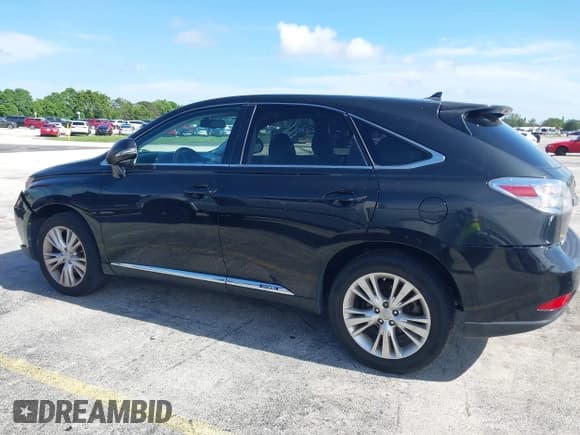 ✅ 2010 Lexus RX 450h • VIN: JTJZB1BAXA2002631 • Lot: 42744998. Wystawiony na IAAI z przebiegiem 118 851 mil. Bezpłatny archiwum sprzedaży aukcyjnych z USA i szczegółowy raport historii pojazdu na DreamBid. Zdjęcie 14.