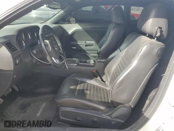 ✅ 2014 Dodge Challenger SXT • VIN: 2C3CDYAG5EH205431 • Lot: 78733294. Wystawiony na Copart z przebiegiem 85 253 mil. Bezpłatny archiwum sprzedaży aukcyjnych z USA i szczegółowy raport historii pojazdu na DreamBid. Zdjęcie 7.