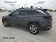 ✅ 2022 Hyundai Tucson SEL • VIN: 5NMJB3AEXNH142678 • Lot: 45166744. Wystawiony na Copart z przebiegiem 26 517 mil. Bezpłatny archiwum sprzedaży aukcyjnych z USA i szczegółowy raport historii pojazdu na DreamBid. Zdjęcie 2.