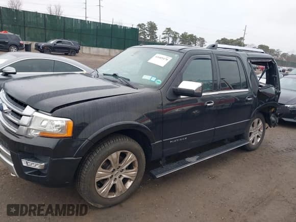 ✅ 2015 Ford Expedition Max Platinum • VIN: 1FMJK1MT9FEF40253 • Lot: 41685478. Listed on IAAI with 124,986 mi. Free auction sales archive from the USA and detailed vehicle history report at DreamBid. Image 14.