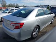 ✅ 2013 Toyota Camry SE • VIN: 4T1BF1FK2DU230204 • Lot: 43514331. Wystawiony na IAAI z przebiegiem 138 563 mil. Bezpłatny archiwum sprzedaży aukcyjnych z USA i szczegółowy raport historii pojazdu na DreamBid. Zdjęcie 4.