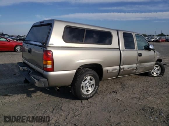 ✅ 2000 Chevrolet Silverado 1500 LS • VIN: 1GCEC19T4YZ370231 • Lot: 82366445. Listed on Copart with Not provided. Free auction sales archive from the USA and detailed vehicle history report at DreamBid. Image 3.