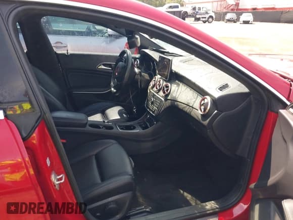 ✅ 2016 Mercedes-Benz CLA 250 • VIN: WDDSJ4GB0GN321852 • Lot: 42567813. Listed on IAAI with 100,918 mi. Free auction sales archive from the USA and detailed vehicle history report at DreamBid. Image 5.