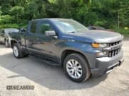 ✅ 2020 Chevrolet Silverado 1500 Custom • VIN: 1GCRYBEF1LZ263638 • Lot: 63218565. Wystawiony na Copart z przebiegiem 106 738 mil. Bezpłatny archiwum sprzedaży aukcyjnych z USA i szczegółowy raport historii pojazdu na DreamBid. Zdjęcie 4.