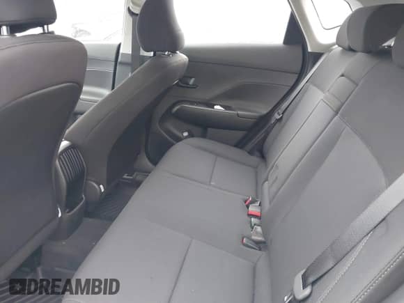 2025 Hyundai Kona SE with VIN KM8HACAB6SU222521, listed as a IAAI auction lot 41354659 with 1,886 mi miles and . Bid and sale history available at DreamBid. Image 8.