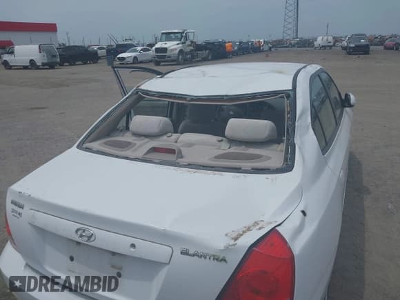 ✅ 2005 Hyundai Elantra GLS • VIN: KMHDN46D55U169852 • Lot: 42480540. Wystawiony na IAAI z przebiegiem 93 199 mil. Bezpłatny archiwum sprzedaży aukcyjnych z USA i szczegółowy raport historii pojazdu na DreamBid. Zdjęcie 12.