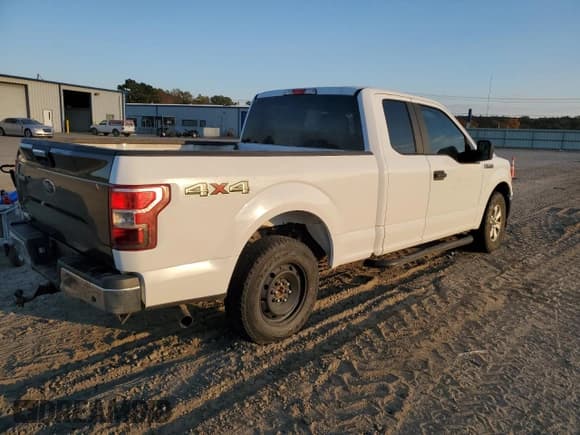 ✅ 2018 Ford F-150 XL • VIN: 1FTFX1EG9JKD23891 • Лот: 91708075. Опубликован ранее на Copart с пробегом 135 674 миль. Бесплатный доступ к архиву аукционных продаж из США и подробный отчёт об истории автомобиля на DreamBid. Изображение 3.