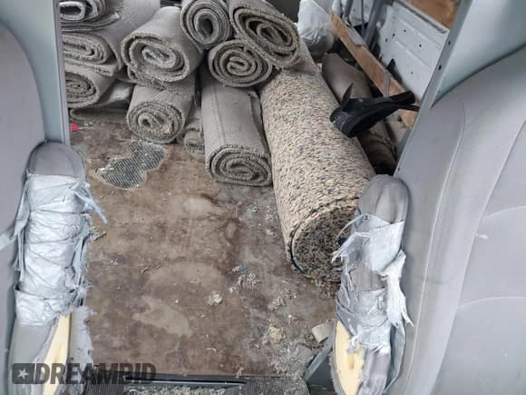 ✅ 2010 Ford Econoline Cargo Commercial • VIN: 1FTNE2EWXADA29046 • Лот: 43750658. Опубликован ранее на IAAI с пробегом 293 432 миль. Бесплатный доступ к архиву аукционных продаж из США и подробный отчёт об истории автомобиля на DreamBid. Изображение 8.