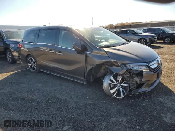 ✅ 2019 Honda Odyssey Elite • VIN: 5FNRL6H90KB004882 • Lot: 92391055. Listed on Copart with 60,951 mi. Free auction sales archive from the USA and detailed vehicle history report at DreamBid. Image 4.