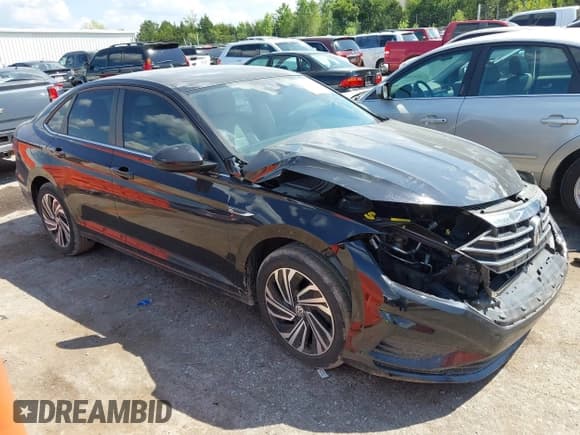 ✅ 2020 Volkswagen Jetta SEL • VIN: 3VWE57BU8LM083031 • Лот: 43027934. Опубликован ранее на IAAI с пробегом 80 247 миль. Бесплатный доступ к архиву аукционных продаж из США и подробный отчёт об истории автомобиля на DreamBid. Изображение 1.