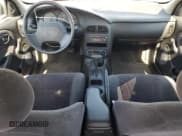 ✅ 2000 Saturn SL • VIN: 1G8ZK5279YZ252761 • Lot: 63204475. Listed on Copart with 80,646 mi. Free auction sales archive from the USA and detailed vehicle history report at DreamBid. Image 8.