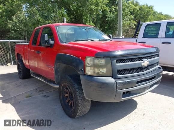 2010 Chevrolet Silverado 1500 Work Truck z VIN 1GCSCPEX2AZ120197, wystawiony jako IAAI lot #42876585 z przebiegiem 230 135 mil mil oraz . Historia ofert i sprzedaży dostępna na DreamBid. Obrazek 1.