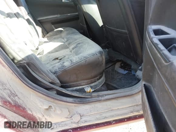 ✅ 2006 Chevrolet Impala LT 3.9L • VIN: 2G1WC581169109571 • Лот: 43694894. Опубликован ранее на IAAI с пробегом 277 876 миль. Бесплатный доступ к архиву аукционных продаж из США и подробный отчёт об истории автомобиля на DreamBid. Изображение 8.