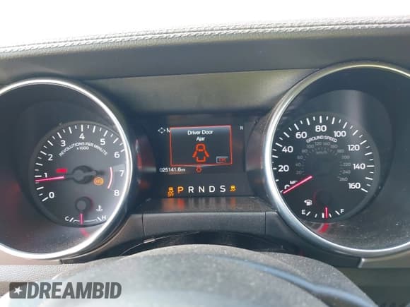 ✅ 2023 Ford Mustang EcoBoost • VIN: 1FA6P8THXP5102706 • Lot: 43188287. Wystawiony na IAAI z przebiegiem 25 141 mil. Bezpłatny archiwum sprzedaży aukcyjnych z USA i szczegółowy raport historii pojazdu na DreamBid. Zdjęcie 7.