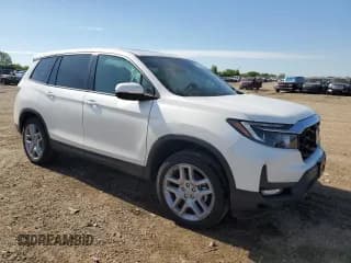 ✅ 2025 Honda Passport EX-L • VIN: 5FNYF8H55SB000676 • Lot: 58586775. Wystawiony na Copart z przebiegiem 4 074 mil. Bezpłatny archiwum sprzedaży aukcyjnych z USA i szczegółowy raport historii pojazdu na DreamBid. Zdjęcie 4.