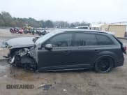 ✅ 2022 Audi SQ7 Prestige • VIN: WA1VWBF76ND001023 • Lot: 38215082. Listed on IAAI with 34,760 mi. Free auction sales archive from the USA and detailed vehicle history report at DreamBid. Image 13.