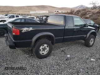 ✅ 2003 Chevrolet S-10 LS • VIN: 1GCCT19X538213185 • Лот: 82827614. Опубликован ранее на Copart с пробегом 226 572 миль. Бесплатный доступ к архиву аукционных продаж из США и подробный отчёт об истории автомобиля на DreamBid. Изображение 3.