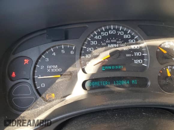 2003 Chevrolet Tahoe LT с VIN 1GNEC13Z73R251327, выставлен на аукционе Copart как лот 85694465 с пробегом 132 064 миль миль и Списание • Salvage title. История ставок и продаж доступна на DreamBid. Изображение 9.