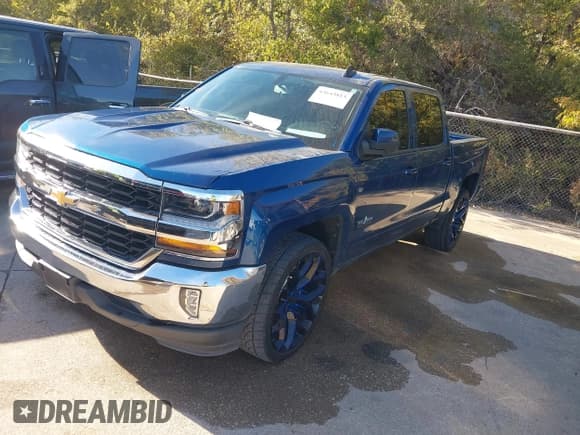 ✅ 2018 Chevrolet Silverado 1500 LT • VIN: 3GCPCREH2JG229558 • Лот: 43643813. Опубликован ранее на IAAI с пробегом 126 746 миль. Бесплатный доступ к архиву аукционных продаж из США и подробный отчёт об истории автомобиля на DreamBid. Изображение 17.