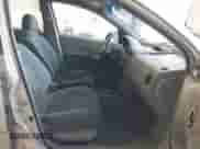 2005 Chevrolet Aveo SVM z VIN KL1TD52625B376542, wystawiony jako IAAI lot #41076894 z przebiegiem 197 578 mil mil oraz . Historia ofert i sprzedaży dostępna na DreamBid. Obrazek 5.