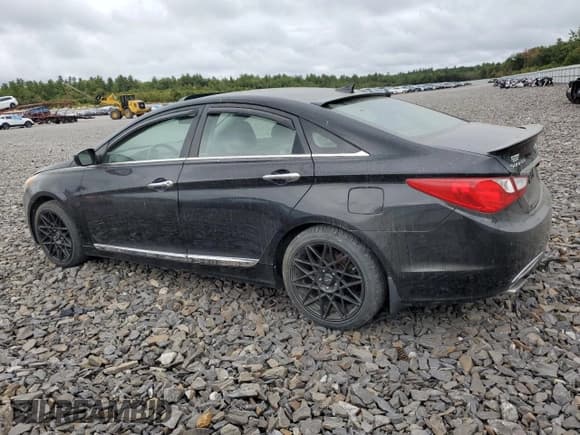 ✅ 2011 Hyundai Sonata SE • VIN: 5NPEC4AC6BH145952 • Lot: 72689904. Listed on Copart with 164,265 mi. Free auction sales archive from the USA and detailed vehicle history report at DreamBid. Image 2.