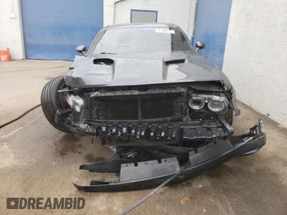 ✅ 2018 Dodge Challenger GT • VIN: 2C3CDZGG4JH311828 • Lot: 64277464. Wystawiony na Copart z przebiegiem 53 695 mil. Bezpłatny archiwum sprzedaży aukcyjnych z USA i szczegółowy raport historii pojazdu na DreamBid. Zdjęcie 5.