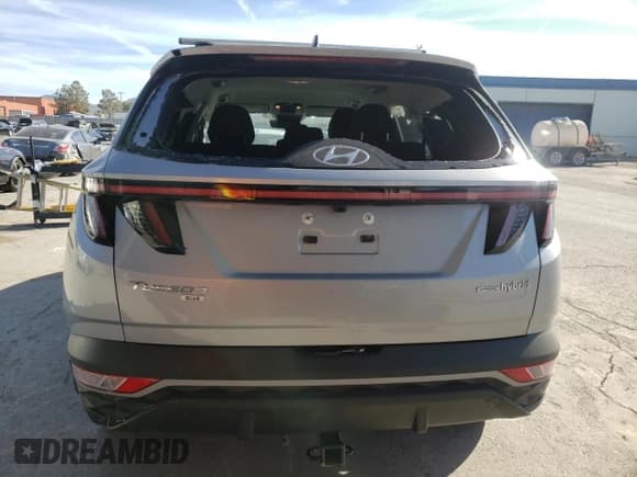 ✅ 2022 Hyundai Tucson Blue • VIN: KM8JBCA10NU029131 • Lot: 69291932. Wystawiony na Copart z przebiegiem 31 876 mil. Bezpłatny archiwum sprzedaży aukcyjnych z USA i szczegółowy raport historii pojazdu na DreamBid. Zdjęcie 6.