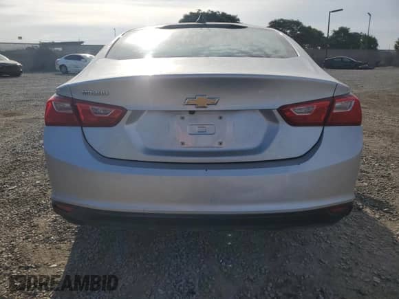 2018 Chevrolet Malibu LS z VIN 1G1ZB5ST9JF275136, wystawiony jako Copart lot #81119815 z przebiegiem 17 779 mil mil oraz Szkoda całkowita • Salvage title. Historia ofert i sprzedaży dostępna na DreamBid. Obrazek 6.