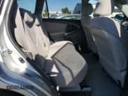 ✅ 2007 Toyota RAV4 Limited • VIN: JTMZK31V676003862 • Lot: 91052945. Wystawiony na Copart z przebiegiem 73 855 mil. Bezpłatny archiwum sprzedaży aukcyjnych z USA i szczegółowy raport historii pojazdu na DreamBid. Zdjęcie 11.