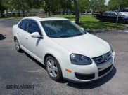 ✅ 2008 Volkswagen Jetta SE • VIN: 3VWRM71K08M108404 • Lot: 42469456. Listed on IAAI with 125,575 mi. Free auction sales archive from the USA and detailed vehicle history report at DreamBid. Image 1.