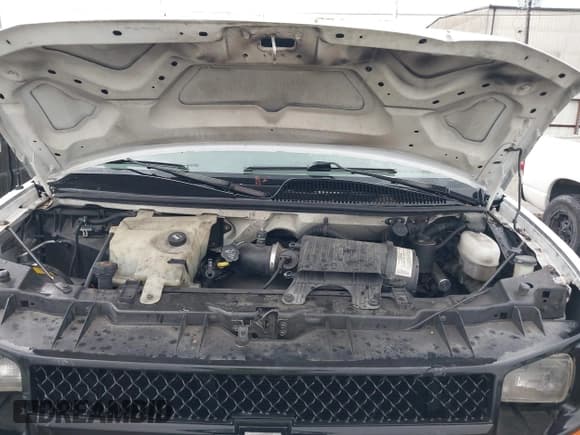 ✅ 2004 Chevrolet Express Cargo • VIN: 1GCFG15X441106582 • Lot: 42511421. Listed on IAAI with 243,577 mi. Free auction sales archive from the USA and detailed vehicle history report at DreamBid. Image 10.